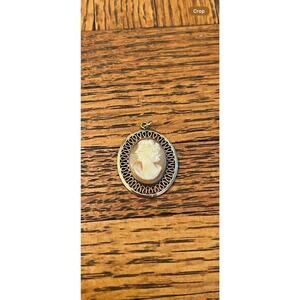 12K gold filled Cameo pendant